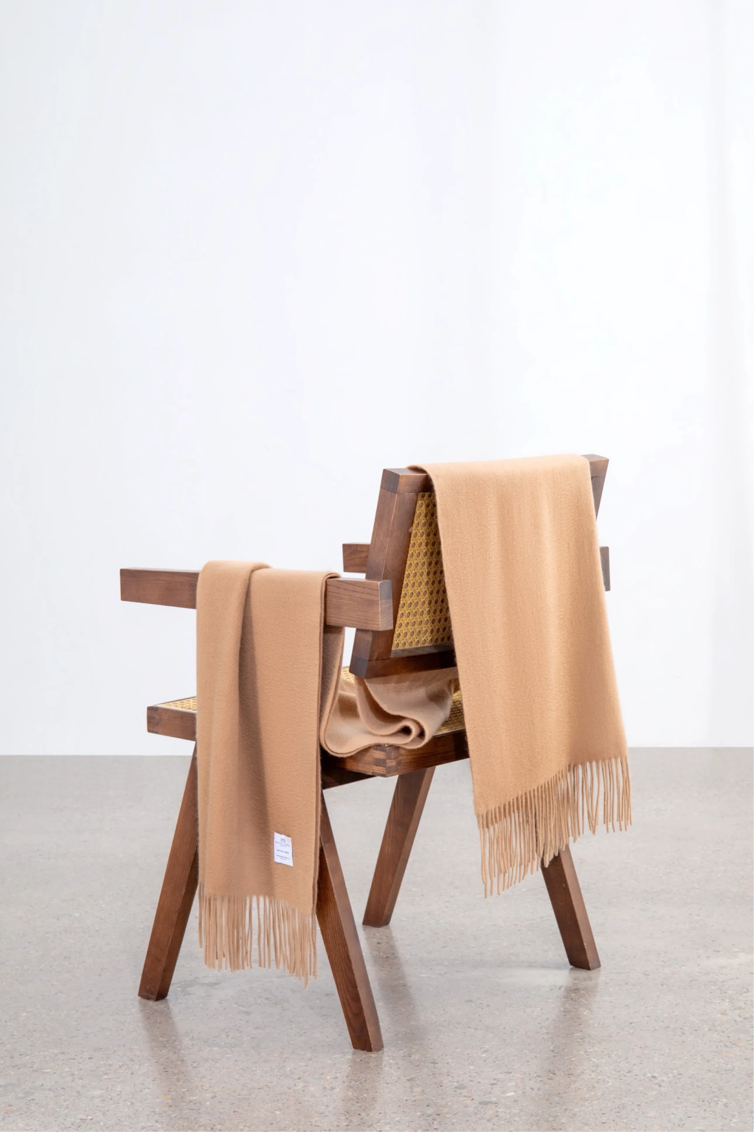 Alma Large Cashmere Wrap - Almond