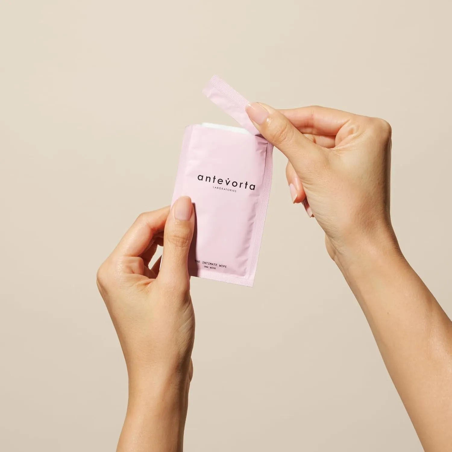 Antevorta The Intimate Wipe Set | Cleansing Wipes For Women Neutralizes Odor Maintain Freshness All Day With Japanese Honeysuckle, Dandelion & Violet Extract | 21 Wipes