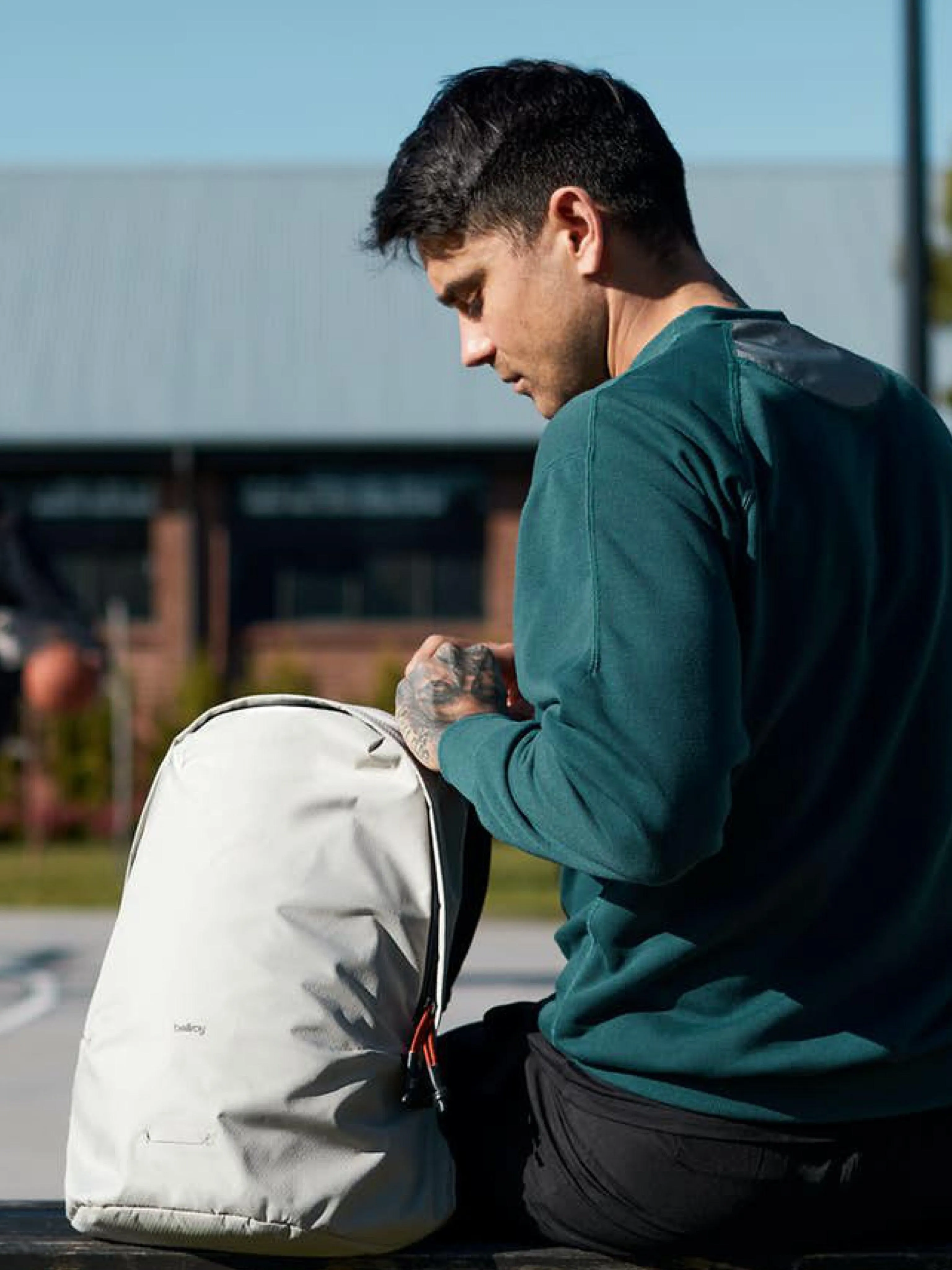 Bellroy Lite Daypack Shadow (Leather Free)