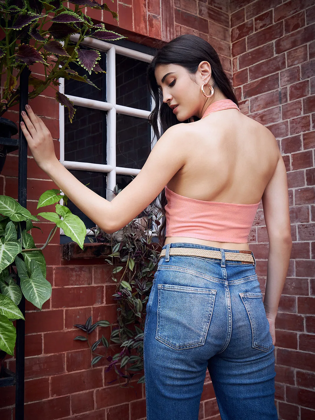 Berrylush Women Solid Pink Halter Neck Sleeveless Backless Cotton Hanky Hem Fitted Crop Top