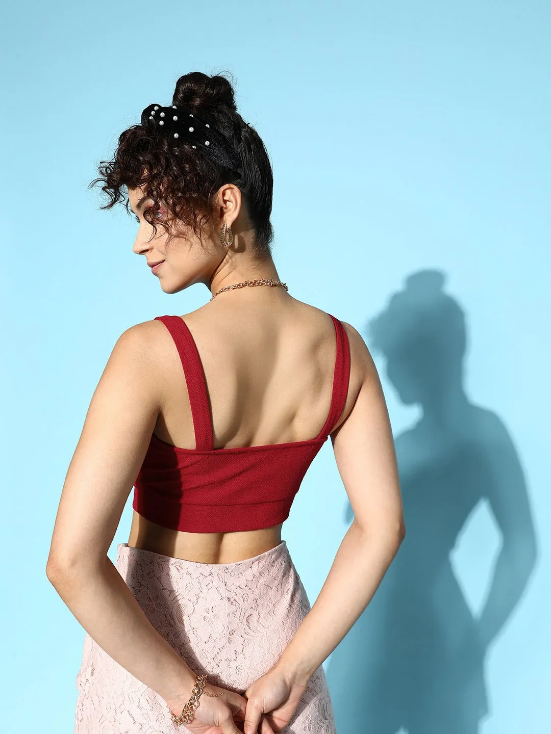 Berrylush Women Solid Red Tie-Up Neck Front Cutout Sleeveless Crepe Knitted Crop Bralette Top