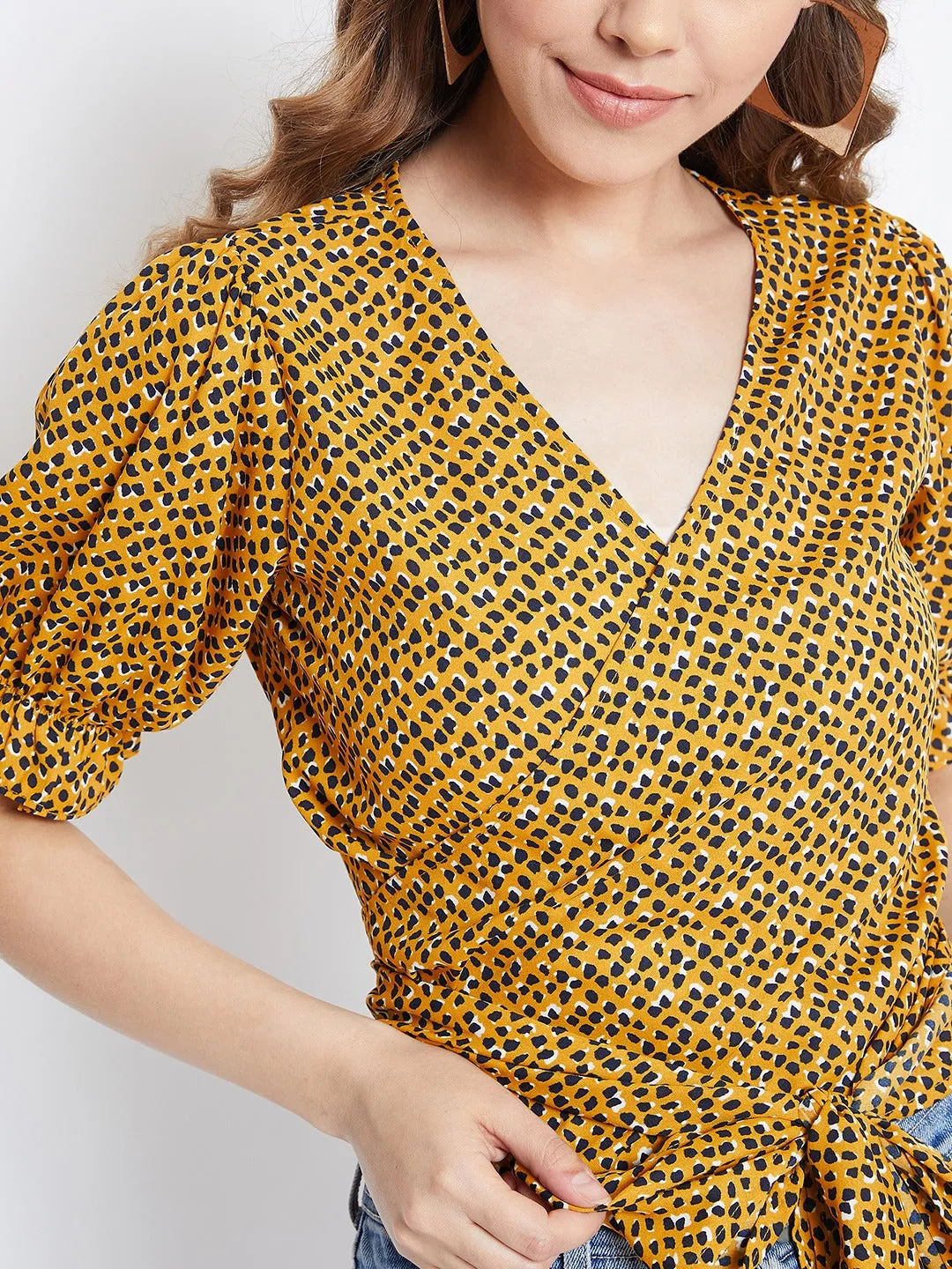 Berrylush Women Yellow & Black Leopard Printed V-Neck Tie-Up Knot Wrap Top