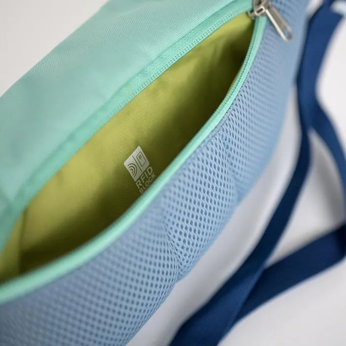 Cabinzero Hip Pack 2L in Green Lagoon Color