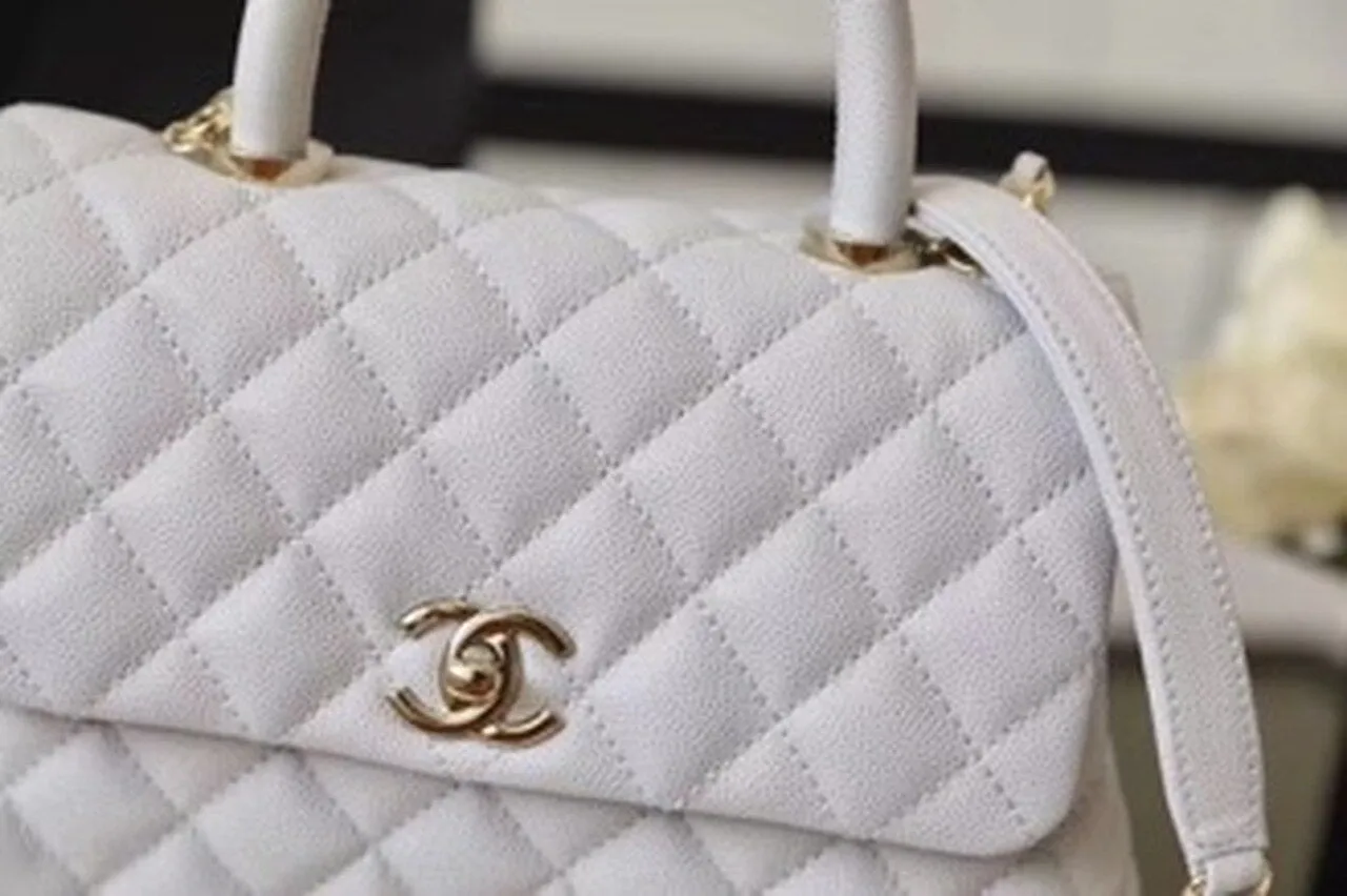 CHL Coco With Top Handle Bag Gold Toned Hardware White For Women 9.4in/24cm