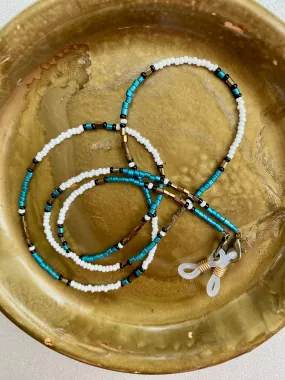 Dainty White Blue Gold seed bead Glasses Chain, Cute Face Mask Chain, Boho Hippie Strap Eyeglass holder, Teacher Lanyard, Sunglasses chain