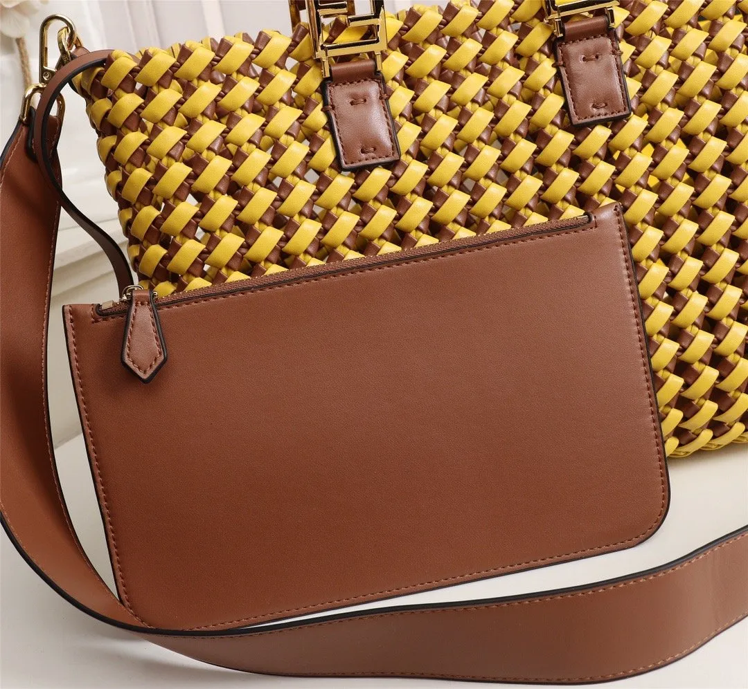EN   Designer bags by Fendi 016