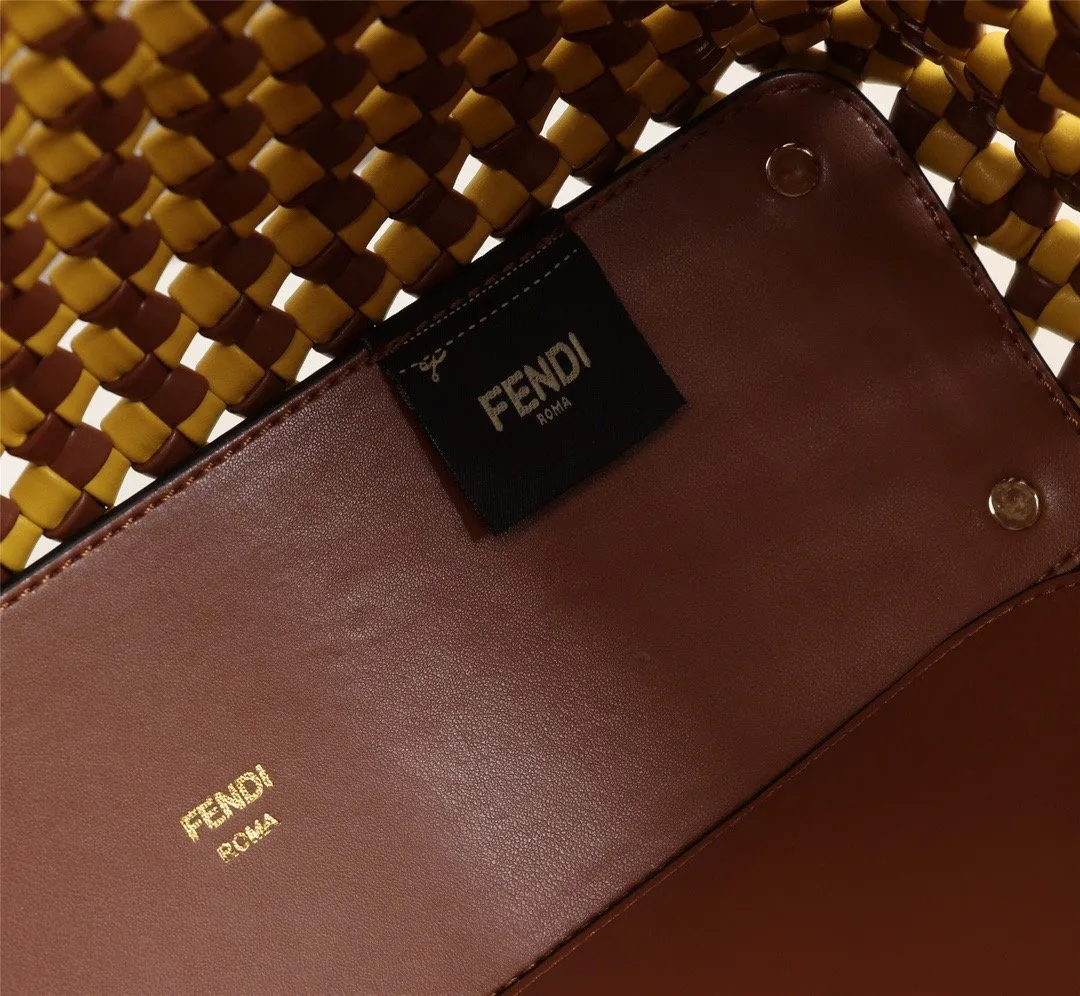 EN   Designer bags by Fendi 016