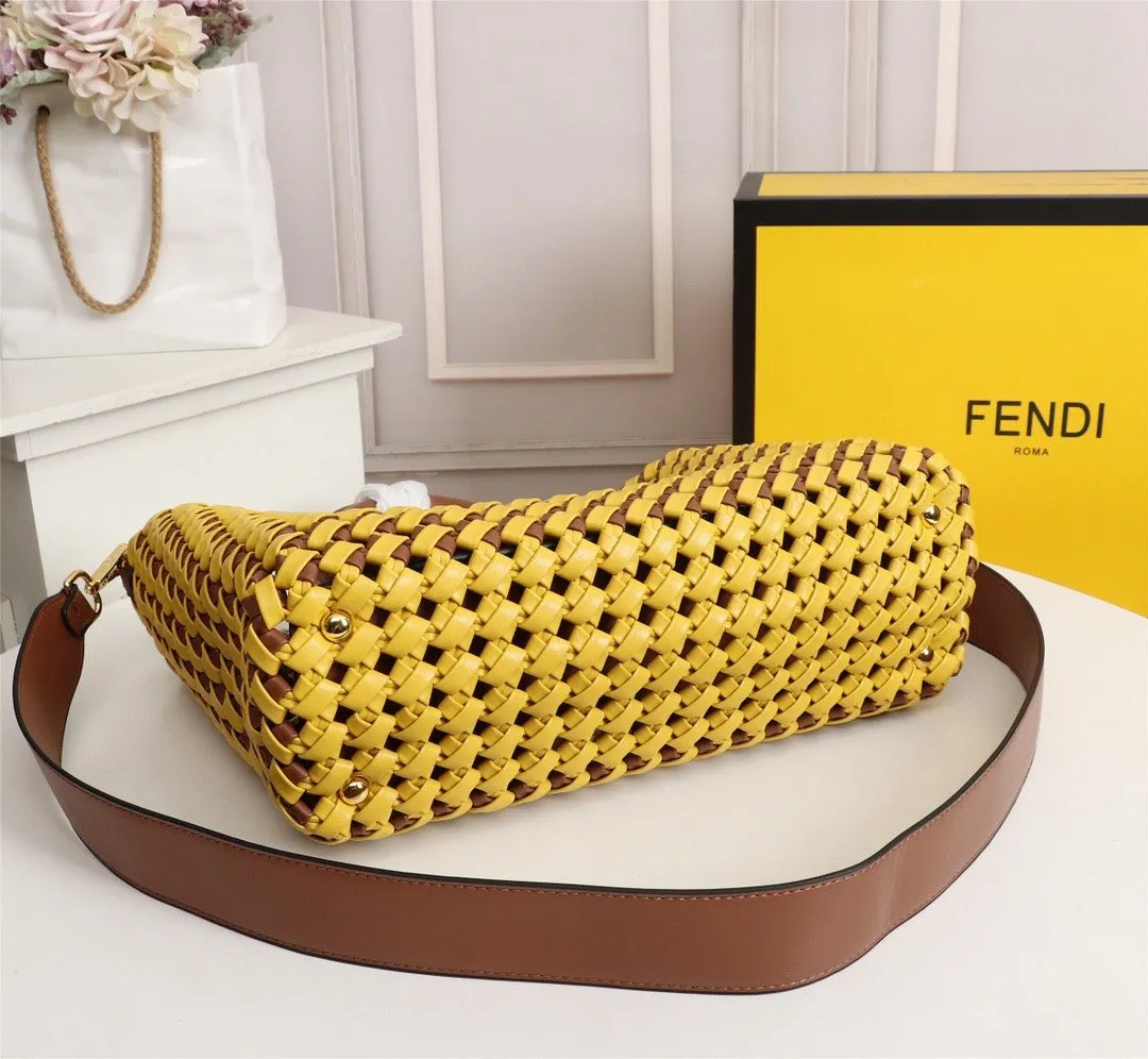 EN   Designer bags by Fendi 016