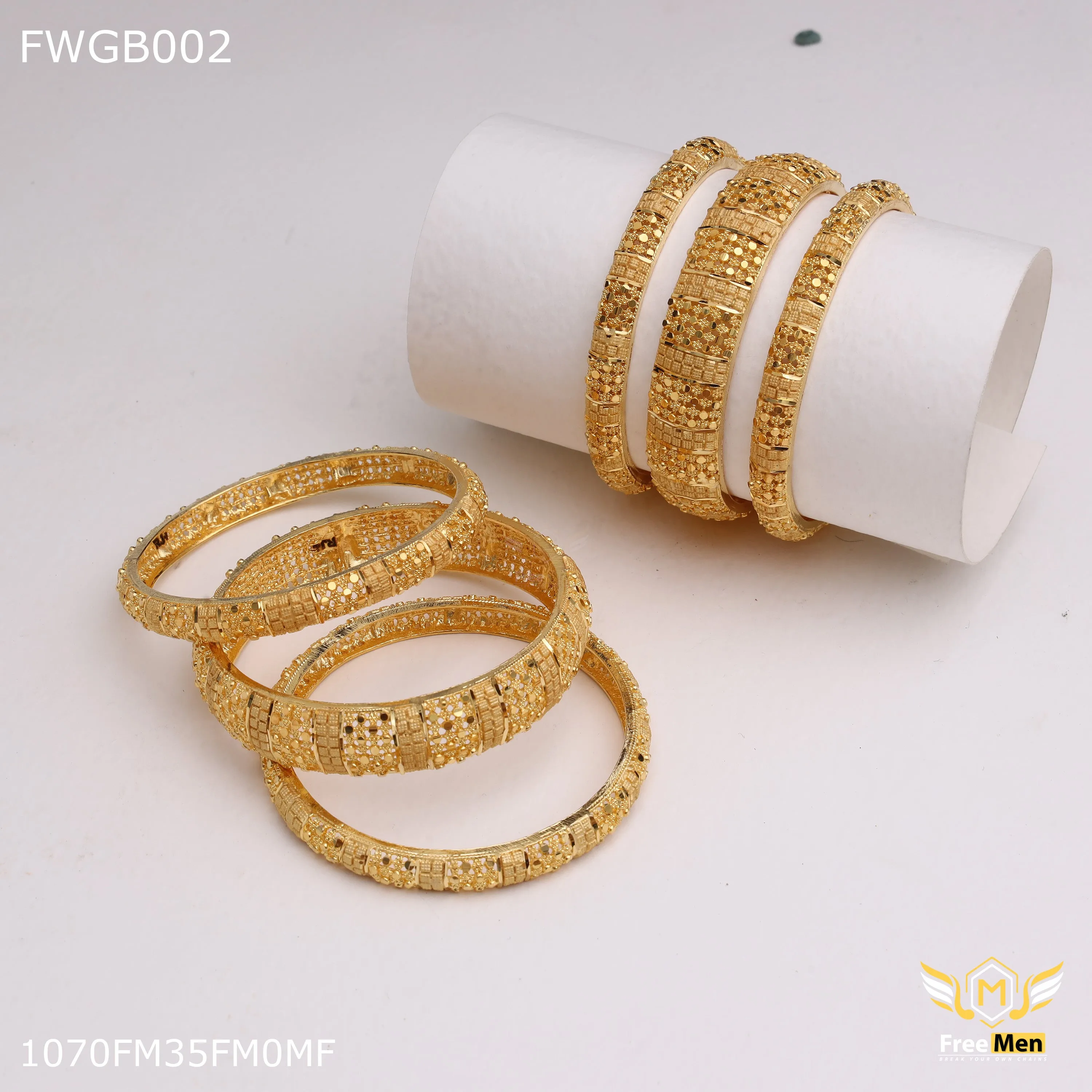 Freemen 1mg finishing shinig bangles set gold plated for women - FWGB002