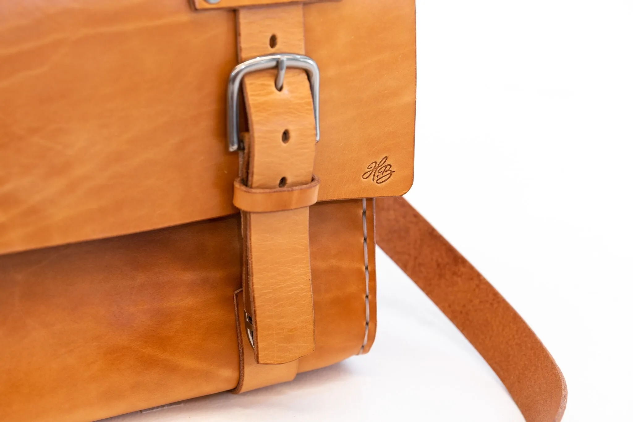 H B SADDLE | RUSSET LEATHER