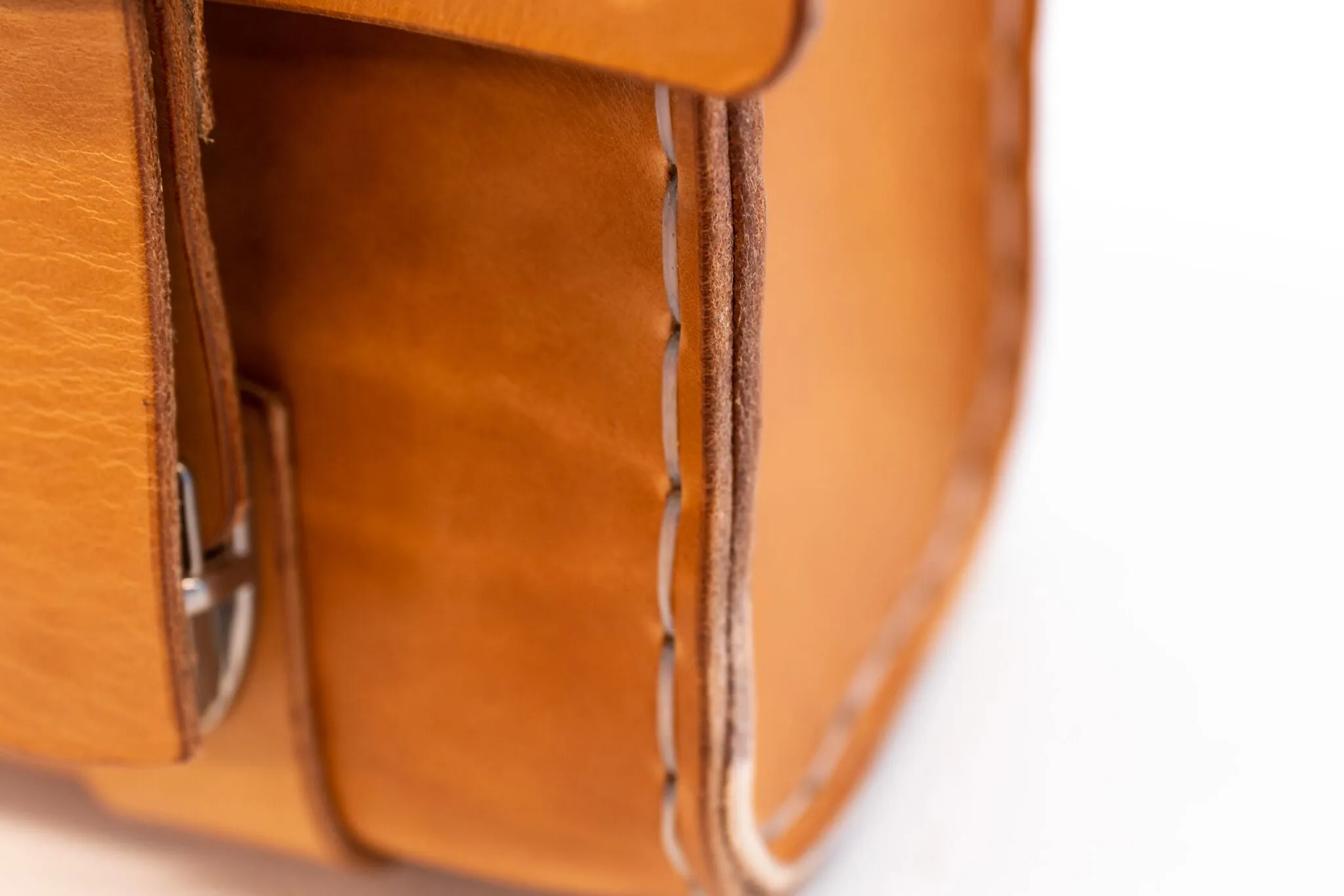 H B SADDLE | RUSSET LEATHER