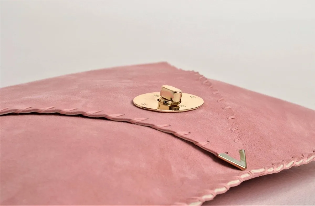 Large Suede clutch in pink: Gold hardware