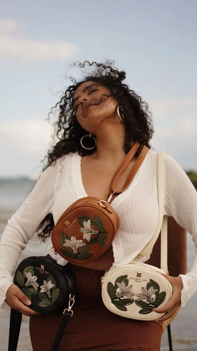 Oceans End Naupaka Crossbody Saddle