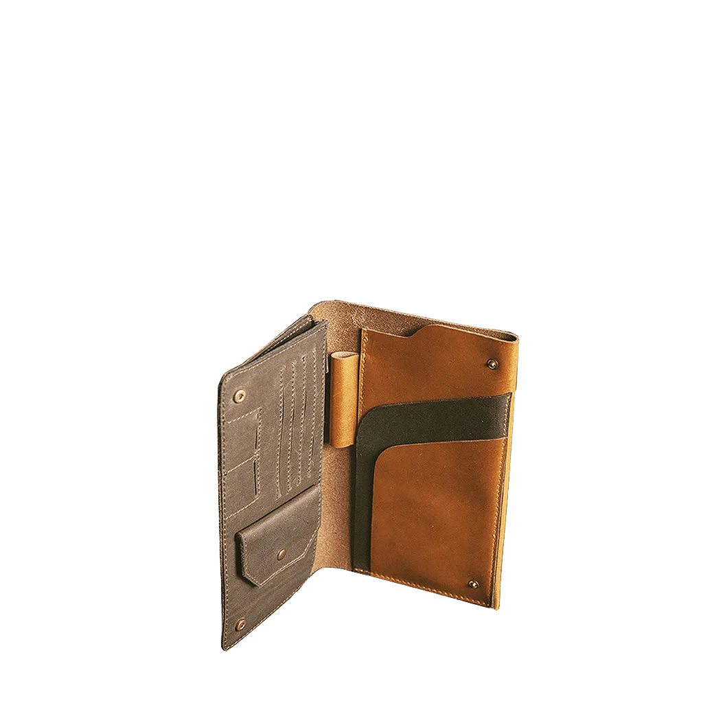 PASSPORT WALLET - toffee/coffee