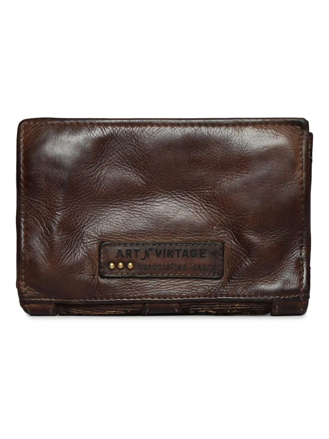 Silvia: Metallic Effect Razor With Golden Concho Leather Small Wallet.