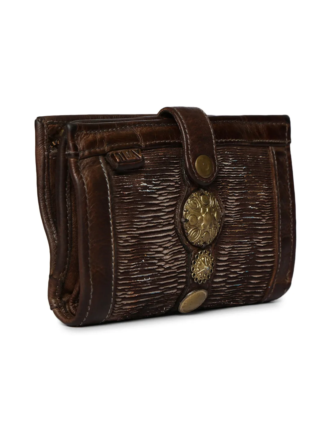Silvia: Metallic Effect Razor With Golden Concho Leather Small Wallet.