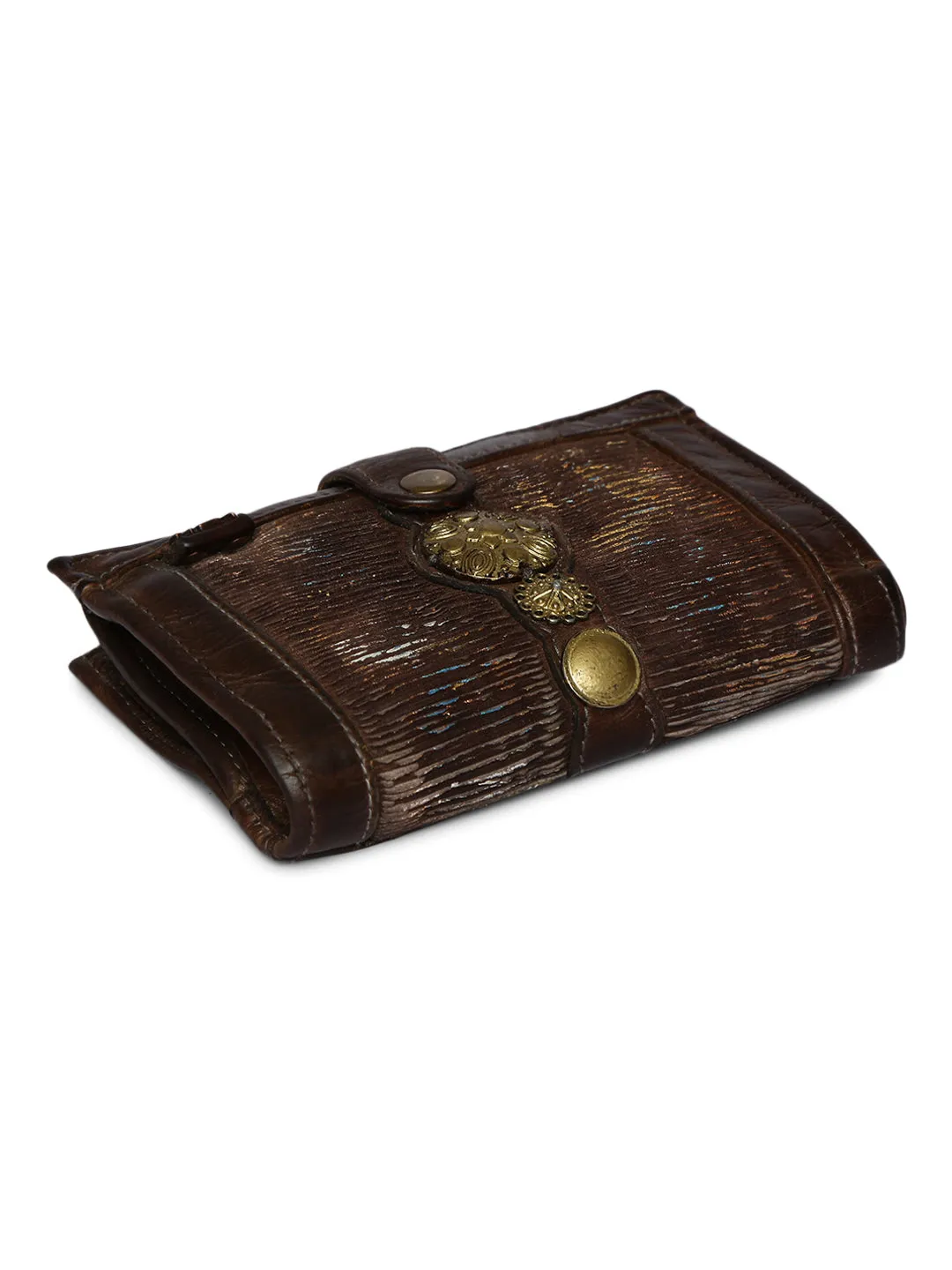 Silvia: Metallic Effect Razor With Golden Concho Leather Small Wallet.