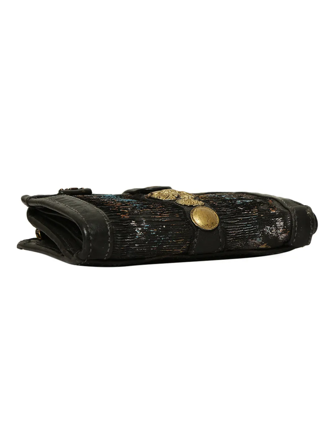 Silvia: Metallic Effect Razor With Golden Concho Leather Small Wallet.