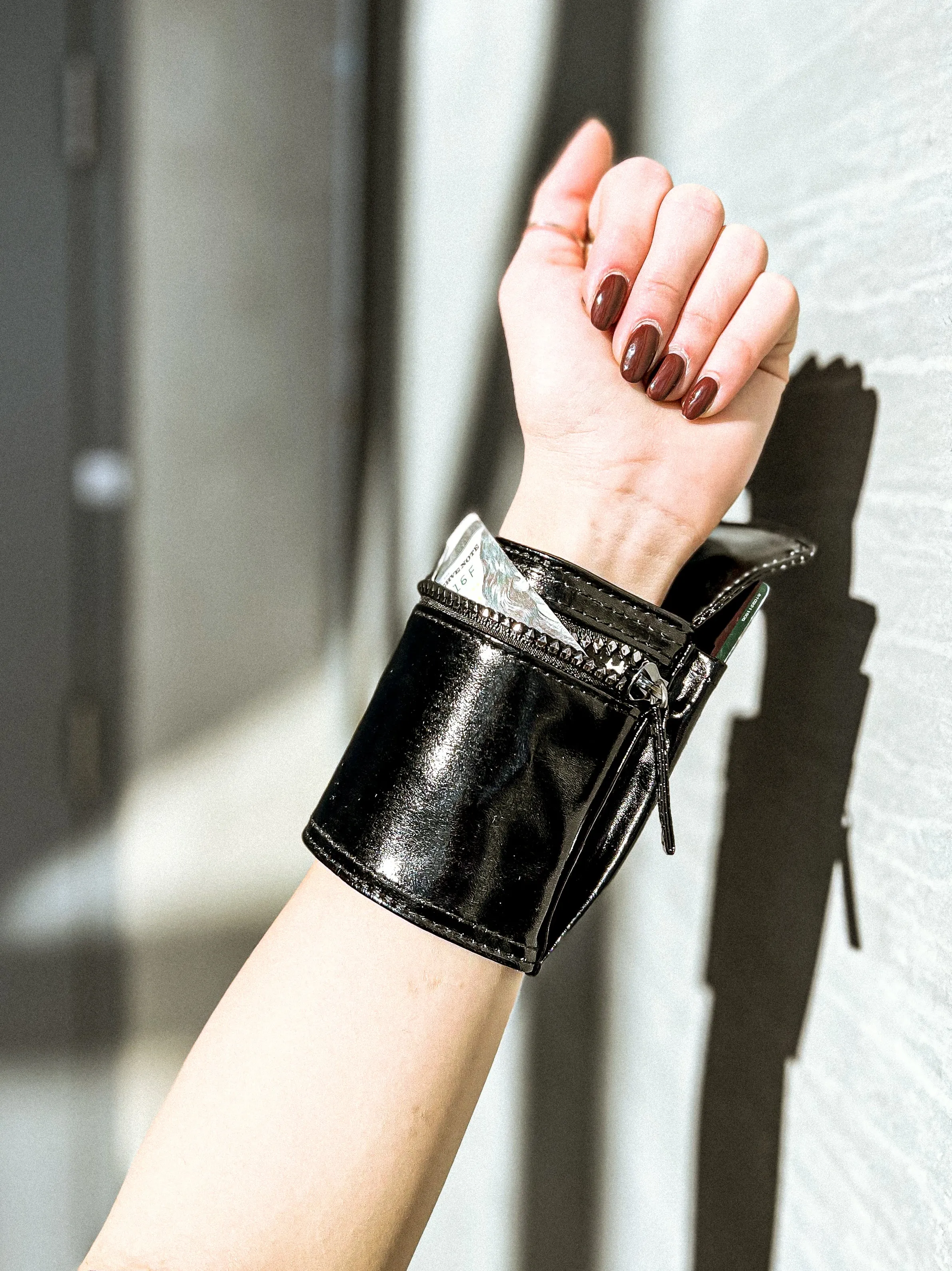 Stash Wrap | Wrist Wallet | Black