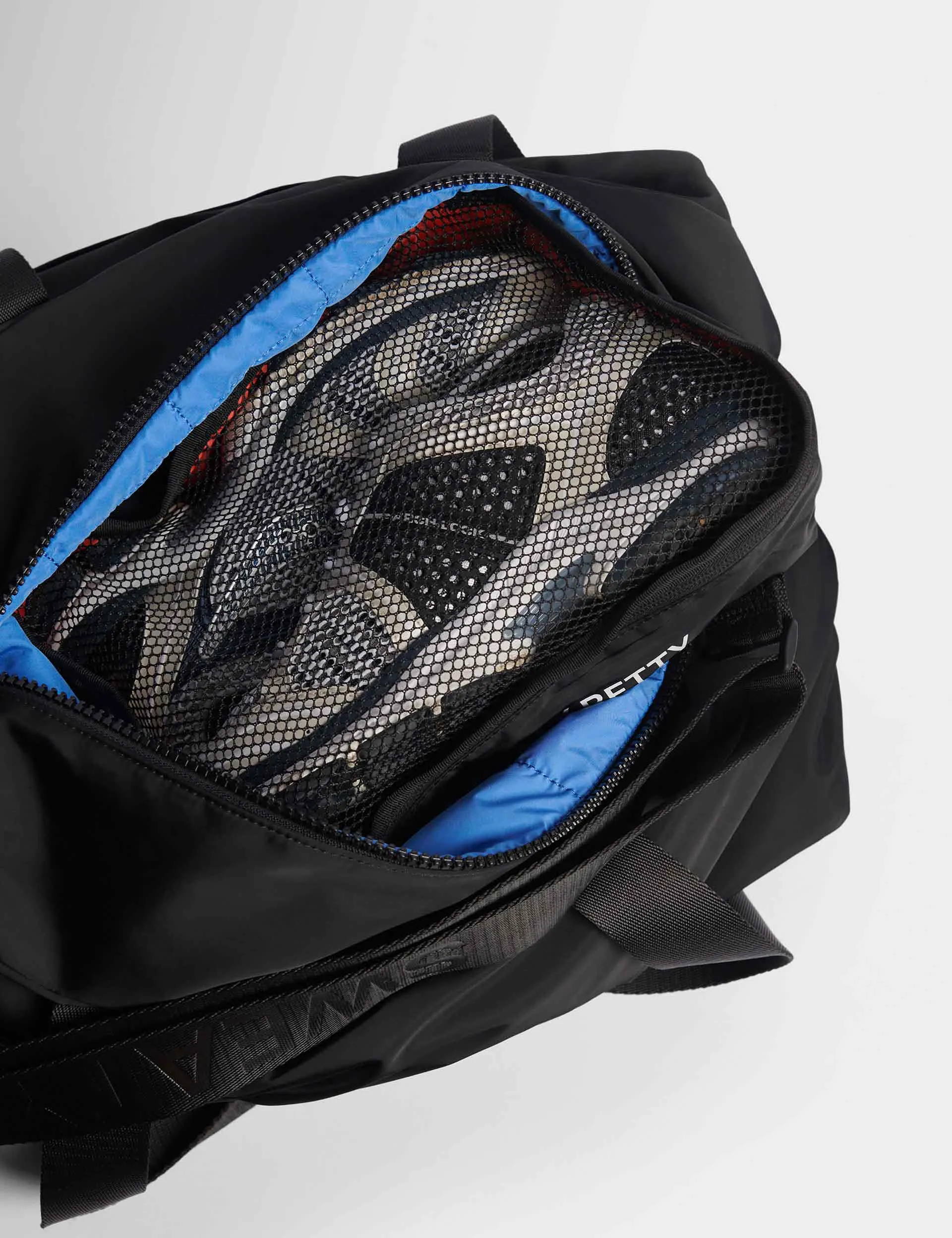 Strive Gym Bag - Black