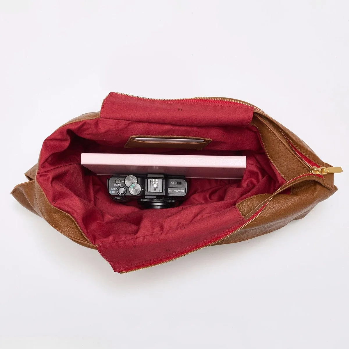 TOM ZIP - Mahogany Pebble/Brushed Gold Red Zip