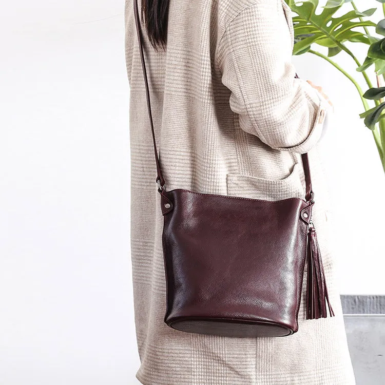 Womens Leather Fringe Crossbody Purse Bucket Bag Over the Shoulder Bag for Women